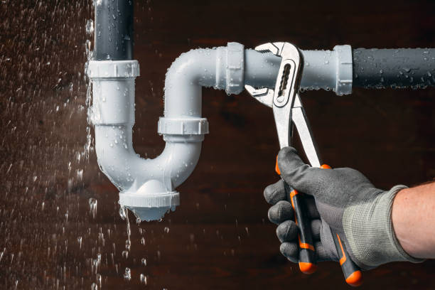 Professional Drain Cleaning technician working in Charleston, MO